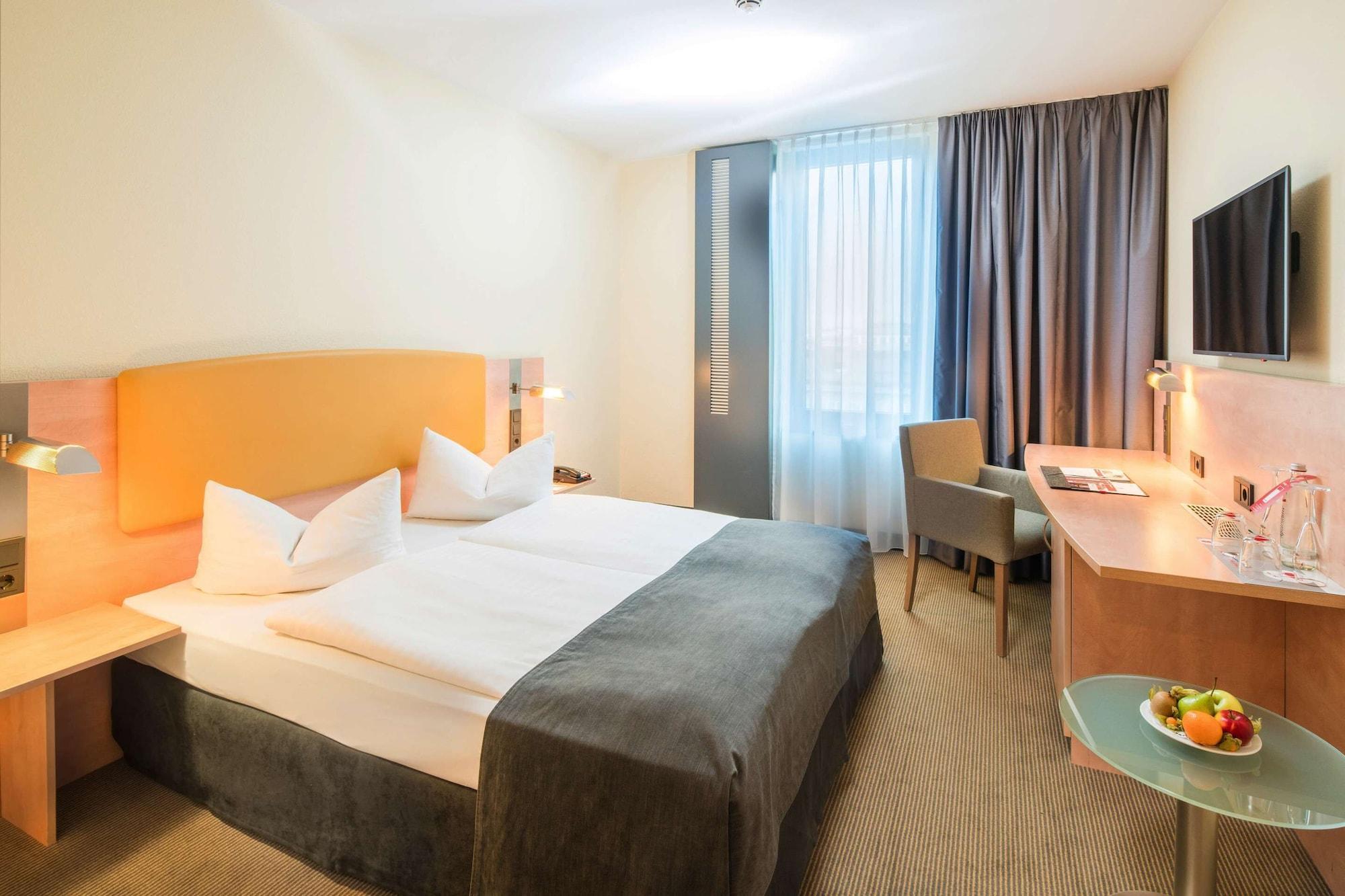 อินเตอร์ซิตี้โฮเทล ฮัมบวร์ค เฮาพท์บานโฮฟ Hotel ฮัมบูร์ก ภายนอก รูปภาพ